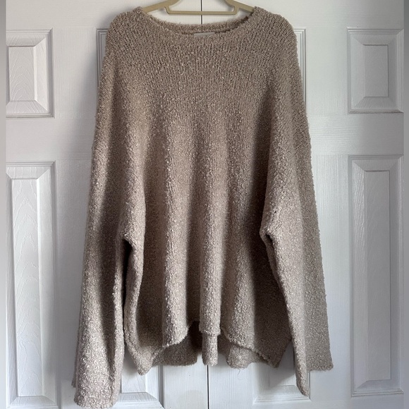 SET ACTIVE - BOUCLÉ OVERSIZED CREWNECK SWEATER - Picture 2 of 3